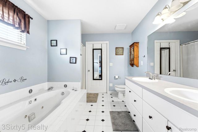 33188 Mallard Drive, Brownstown Charter Township, MI 48173