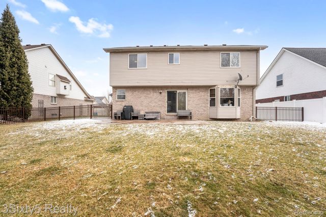 33188 Mallard Drive, Brownstown Charter Township, MI 48173