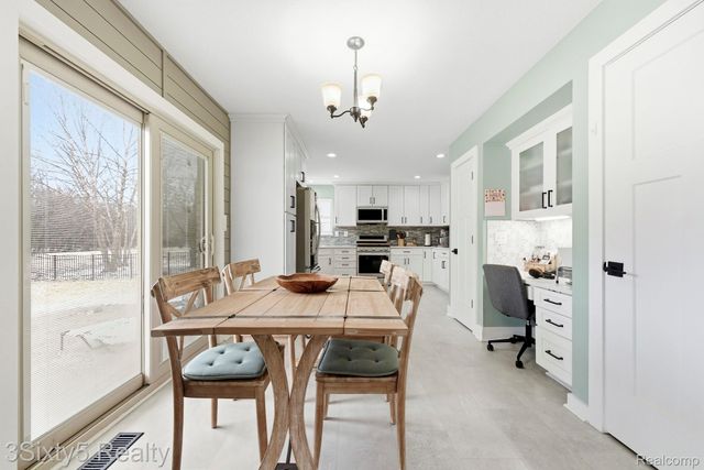 33188 Mallard Drive, Brownstown Charter Township, MI 48173