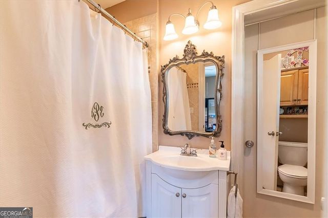 3179 E Wood Valley Road, Atlanta, GA 30327