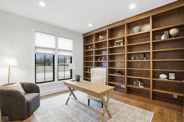 6761 Wellington Circle, Zionsville, IN 46077