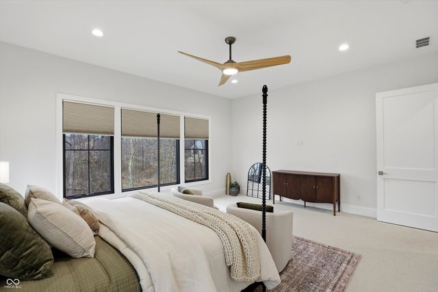 6761 Wellington Circle, Zionsville, IN 46077