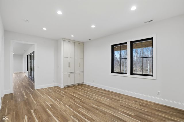 6761 Wellington Circle, Zionsville, IN 46077