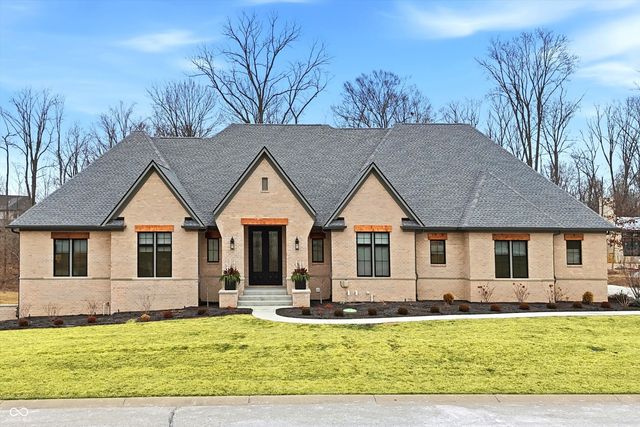 6761 Wellington Circle, Zionsville, IN 46077
