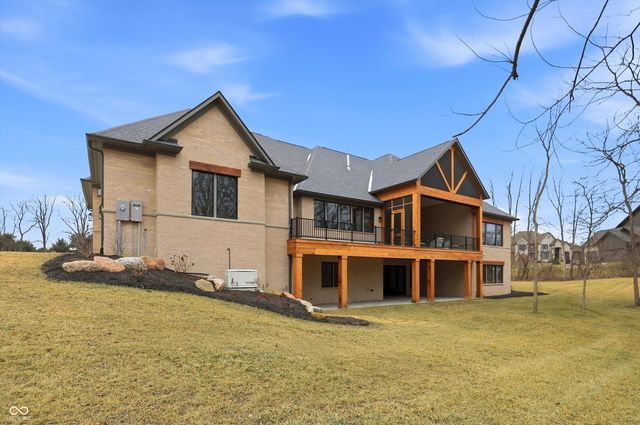 6761 Wellington Circle, Zionsville, IN 46077