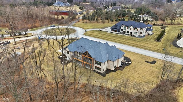 6761 Wellington Circle, Zionsville, IN 46077