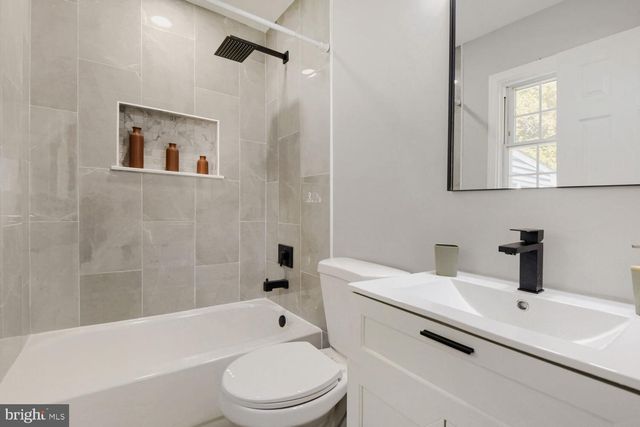 696 W MAPLE RD, Linthicum Heights, MD 21090