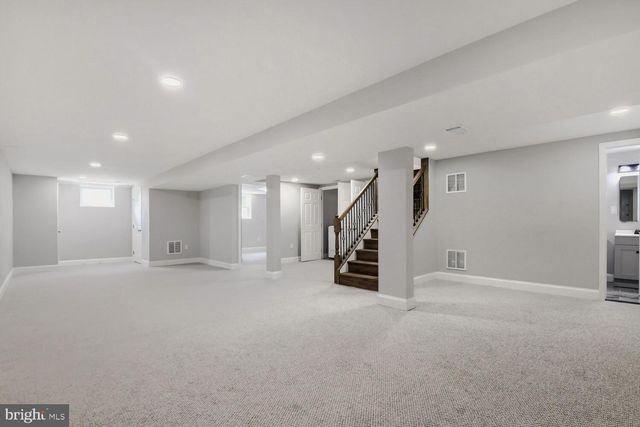696 W MAPLE RD, Linthicum Heights, MD 21090