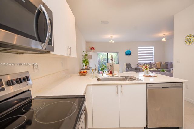 28643 SW 129th Ct, Homestead, FL 33033