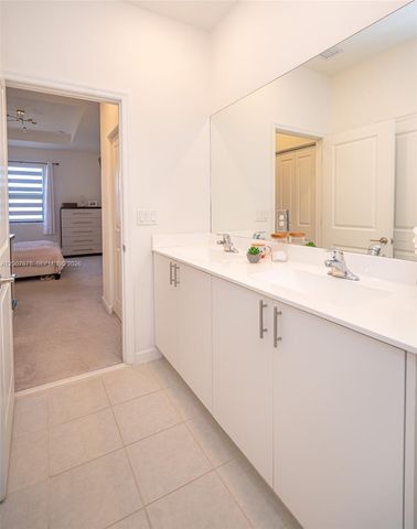 28643 SW 129th Ct, Homestead, FL 33033