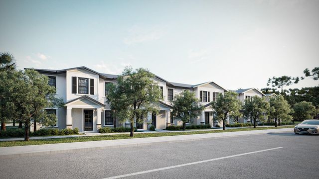 913 SW South Globe Ave, Port St Lucie, FL 34953