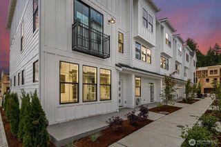 12742 121st Street Ct E #104, Puyallup, WA 98374