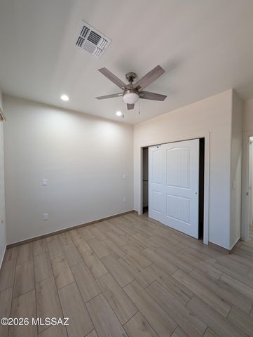1795 Laponia, Rio Rico, AZ 85648