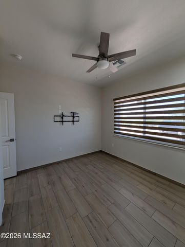 1795 Laponia, Rio Rico, AZ 85648
