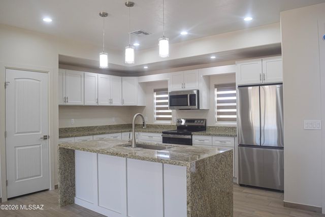 1795 Laponia, Rio Rico, AZ 85648