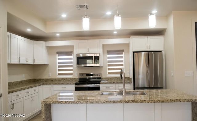 1795 Laponia, Rio Rico, AZ 85648
