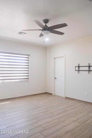 1795 Laponia, Rio Rico, AZ 85648
