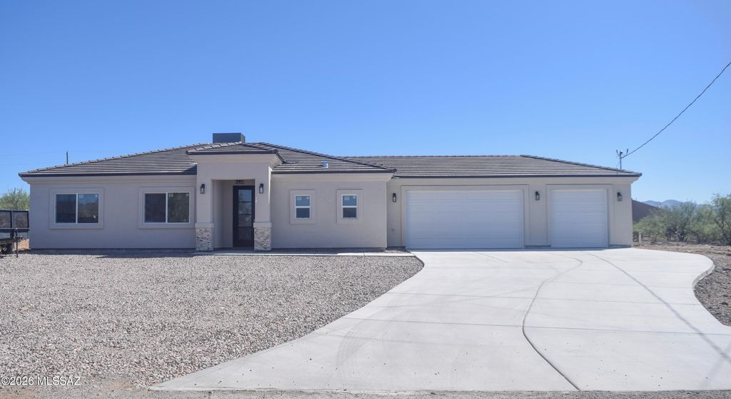 1795 Laponia, Rio Rico, AZ 85648