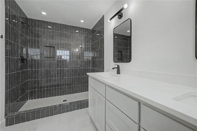 602 N 6th, Rogers, AR 72756