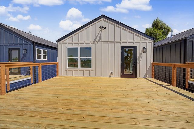 602 N 6th, Rogers, AR 72756