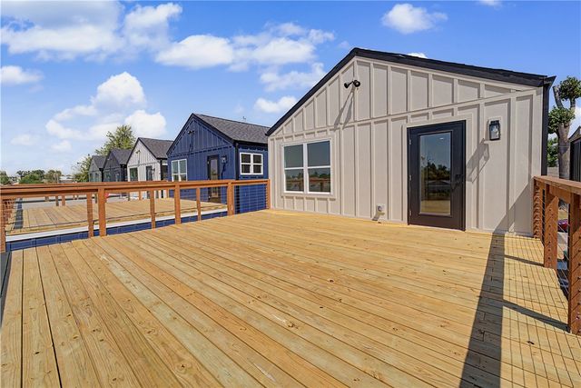 602 N 6th, Rogers, AR 72756