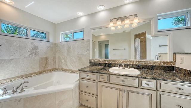 771 MARBURY LANE, Longboat Key, FL 34228