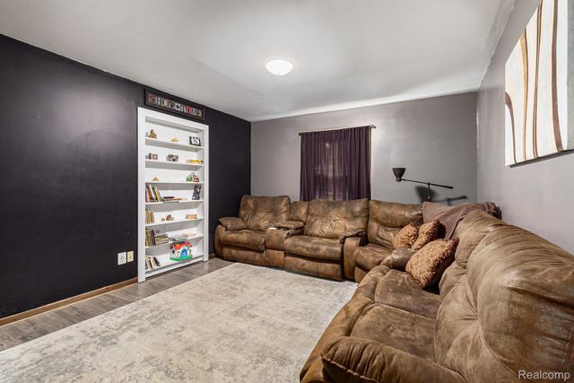 5085 Curtis Road, Arcadia Township, MI 48412