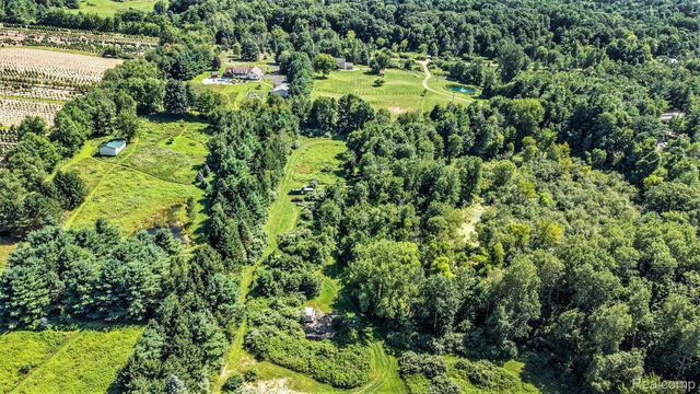 5085 Curtis Road, Arcadia Township, MI 48412