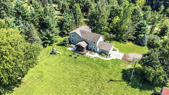 5085 Curtis Road, Arcadia Township, MI 48412