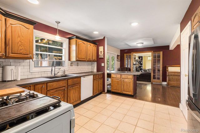 5085 Curtis Road, Arcadia Township, MI 48412