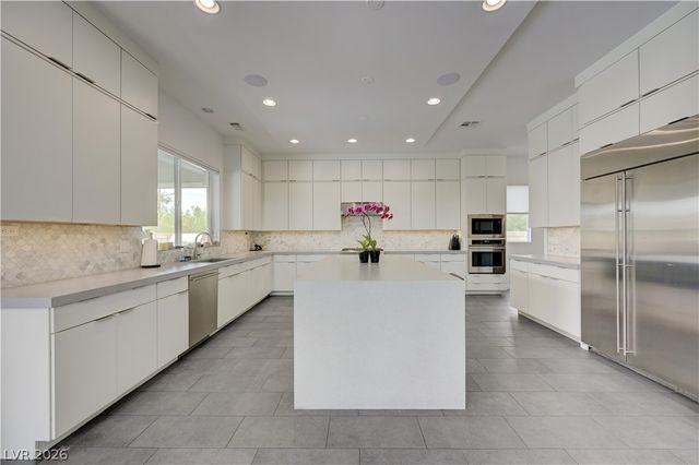 260 Tarragona Breeze Avenue, Las Vegas, NV 89138