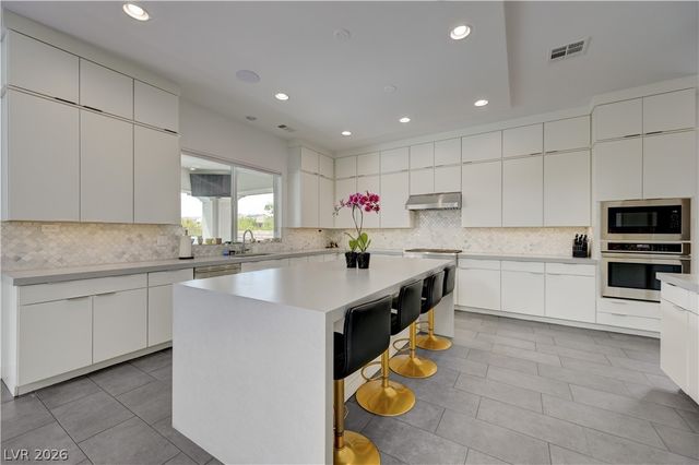 260 Tarragona Breeze Avenue, Las Vegas, NV 89138