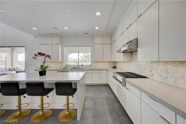 260 Tarragona Breeze Avenue, Las Vegas, NV 89138