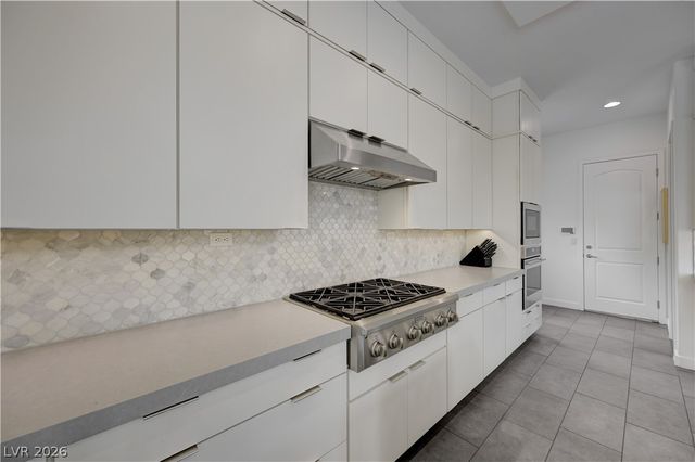 260 Tarragona Breeze Avenue, Las Vegas, NV 89138