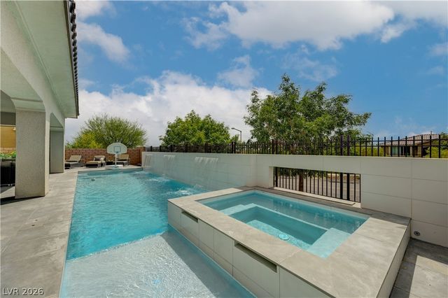 260 Tarragona Breeze Avenue, Las Vegas, NV 89138