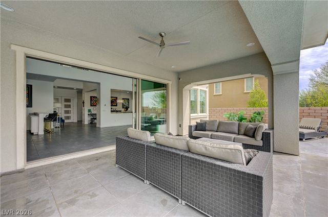 260 Tarragona Breeze Avenue, Las Vegas, NV 89138