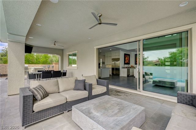 260 Tarragona Breeze Avenue, Las Vegas, NV 89138