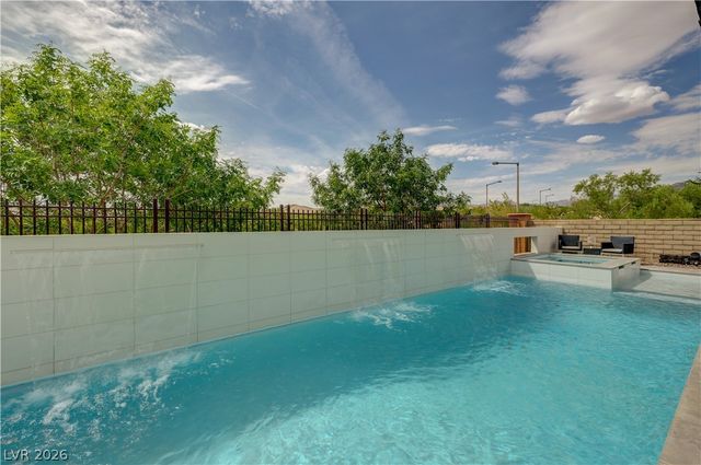 260 Tarragona Breeze Avenue, Las Vegas, NV 89138
