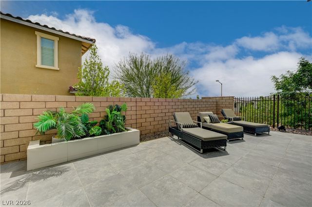 260 Tarragona Breeze Avenue, Las Vegas, NV 89138