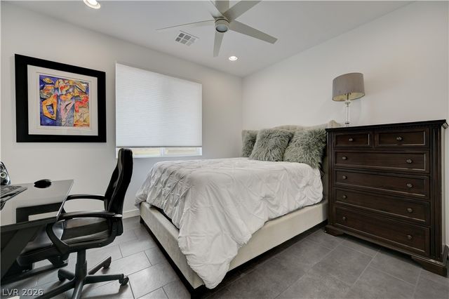 260 Tarragona Breeze Avenue, Las Vegas, NV 89138