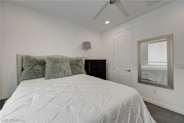 260 Tarragona Breeze Avenue, Las Vegas, NV 89138