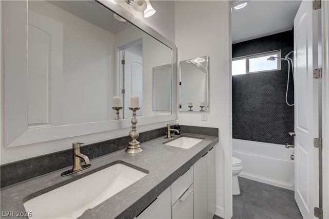 260 Tarragona Breeze Avenue, Las Vegas, NV 89138