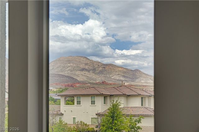 260 Tarragona Breeze Avenue, Las Vegas, NV 89138