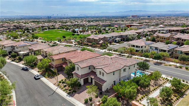 260 Tarragona Breeze Avenue, Las Vegas, NV 89138