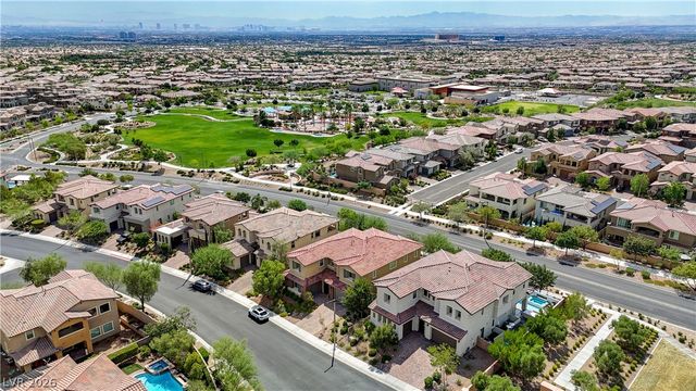 260 Tarragona Breeze Avenue, Las Vegas, NV 89138