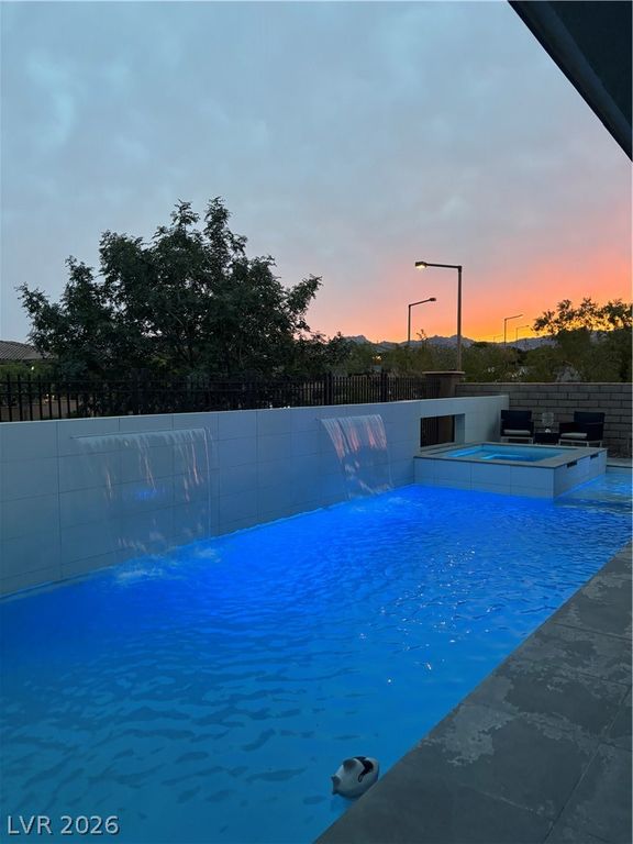 260 Tarragona Breeze Avenue, Las Vegas, NV 89138