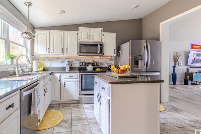 276 Lakeshore Drive, New Concord, KY 42076