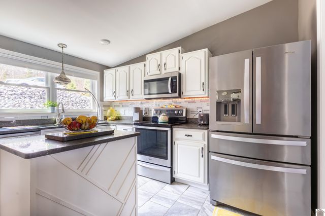 276 Lakeshore Drive, New Concord, KY 42076