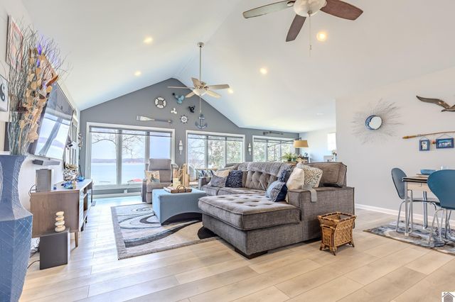 276 Lakeshore Drive, New Concord, KY 42076