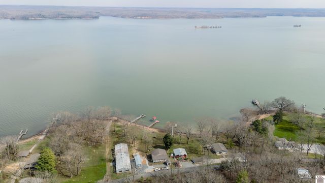 276 Lakeshore Drive, New Concord, KY 42076